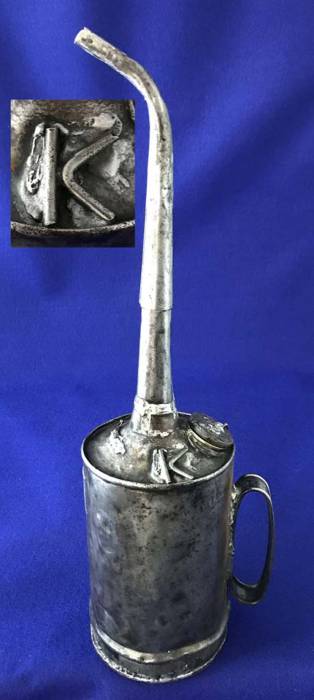 oil-can-_10295a.jpg oil-can-_10295a.jpg