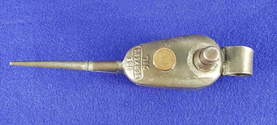 oil-can-_10002c.jpg oil-can-_10002c.jpg