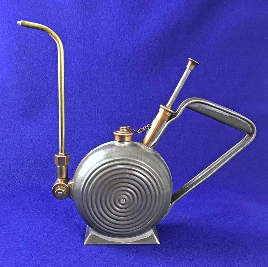 oil-can-_10292a.jpg oil-can-_10292a.jpg